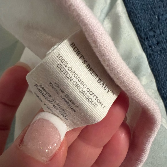 Burt’s bees 3 baby toddler washcloths pink and white set - Picture 3 of 4